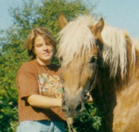 Evelyn mit Pferd